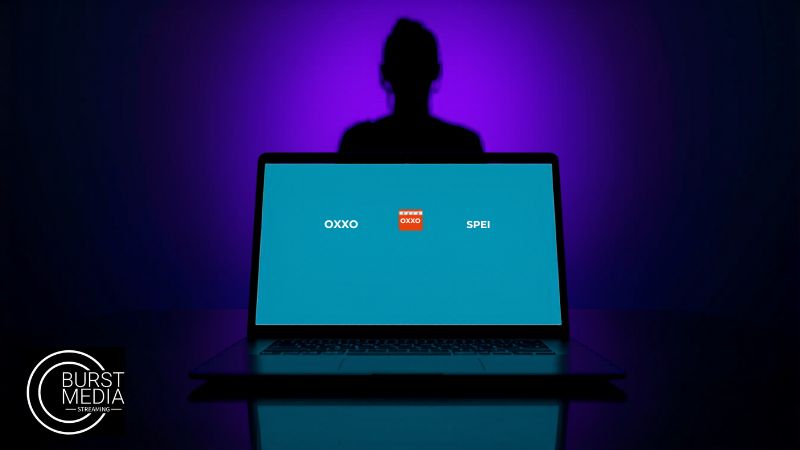 Laptop para monetizar videos online con modelos de negocio digitales
